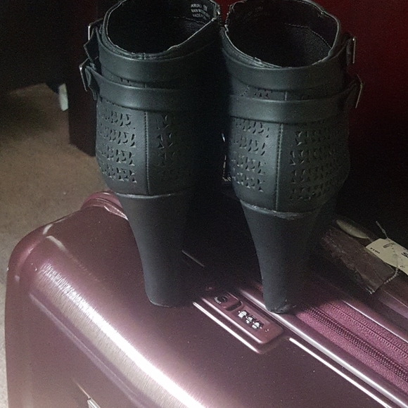 Booties - Picture 2 of 11